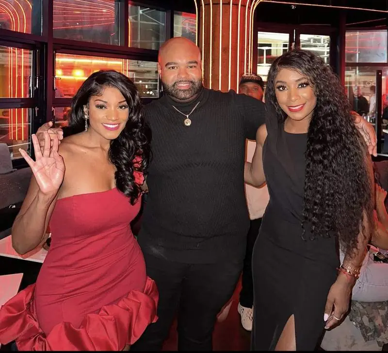 D’Antré with guests at The Experience premiere
